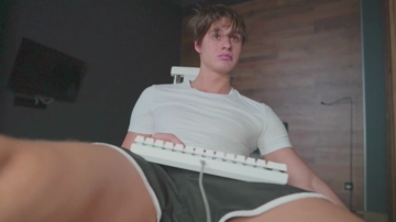 Dave_Maxwell  09-12-2021 video pvt on